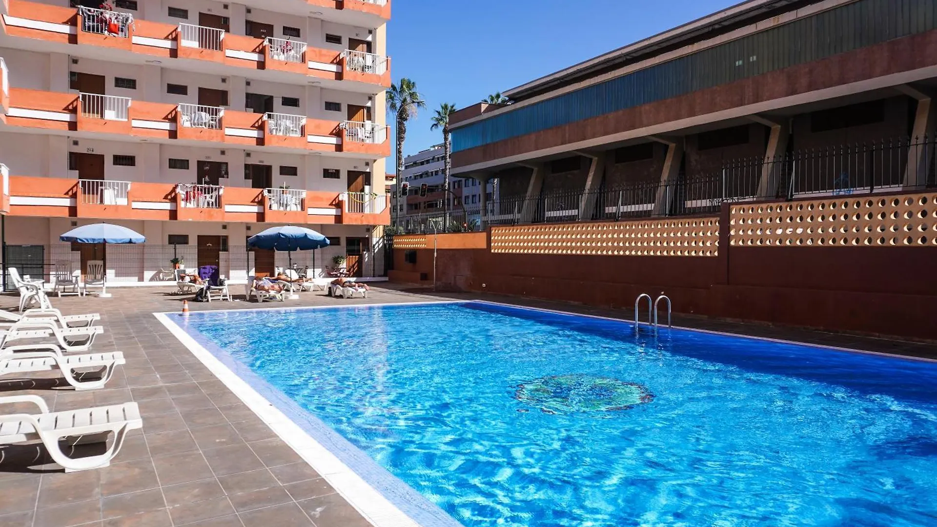 Modern Studio Close To The Beach With Pool Puerto de la Cruz
